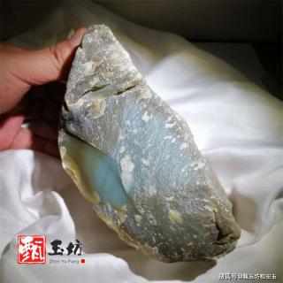甄玉坊:有一种叫和田玉,有一种蓝叫且末蓝